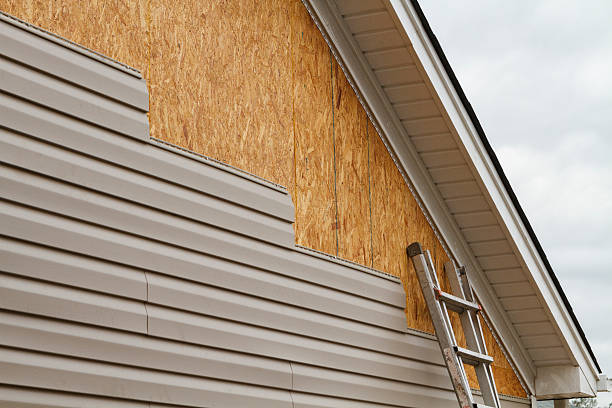 24/7 Emergency Storm Damage Siding Repair experts in Huntsburg, OH